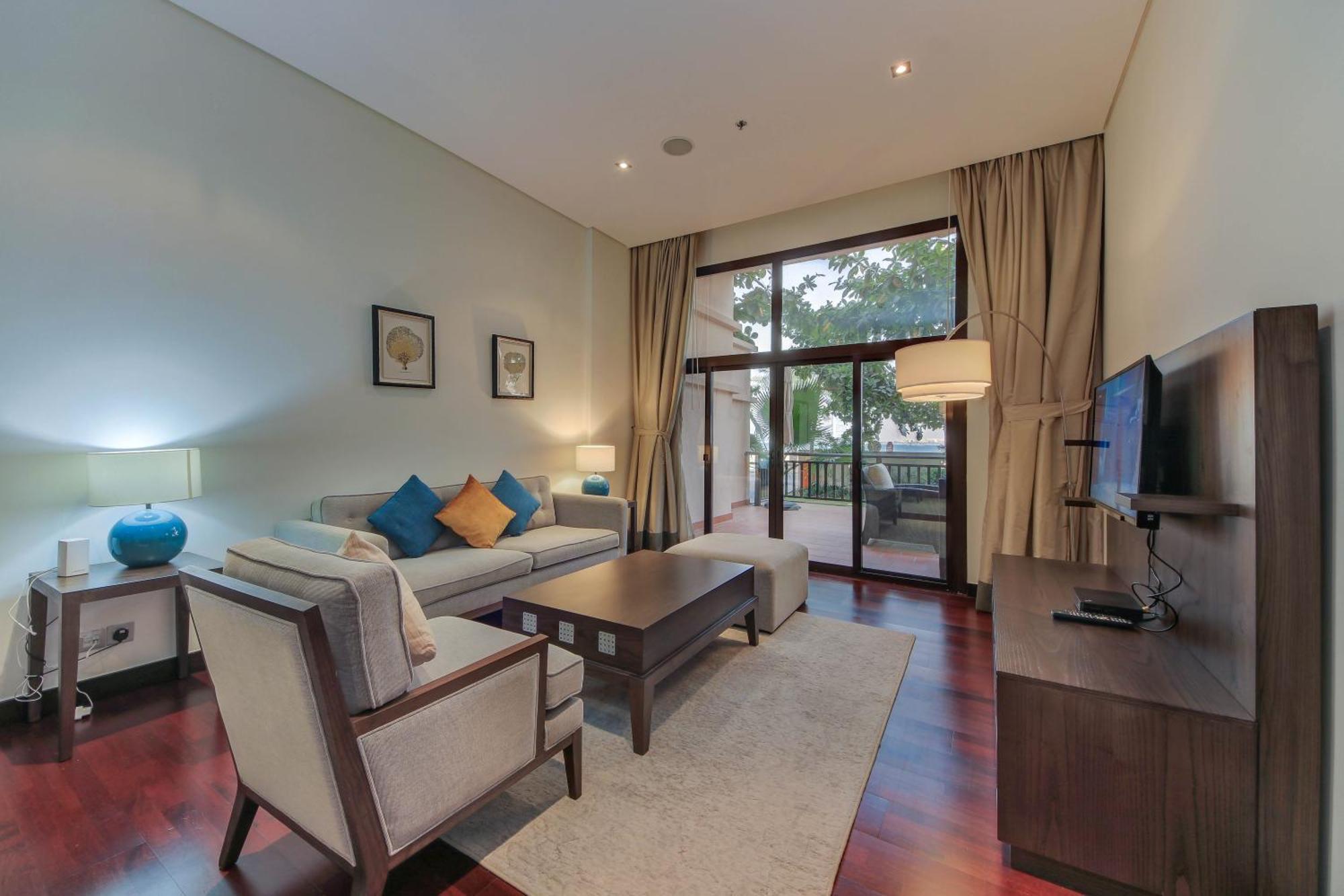 Luxe Getaways Royal Amwaj Palm Jumeirah Resort Apartment Holiday Home Dubai Rum bild