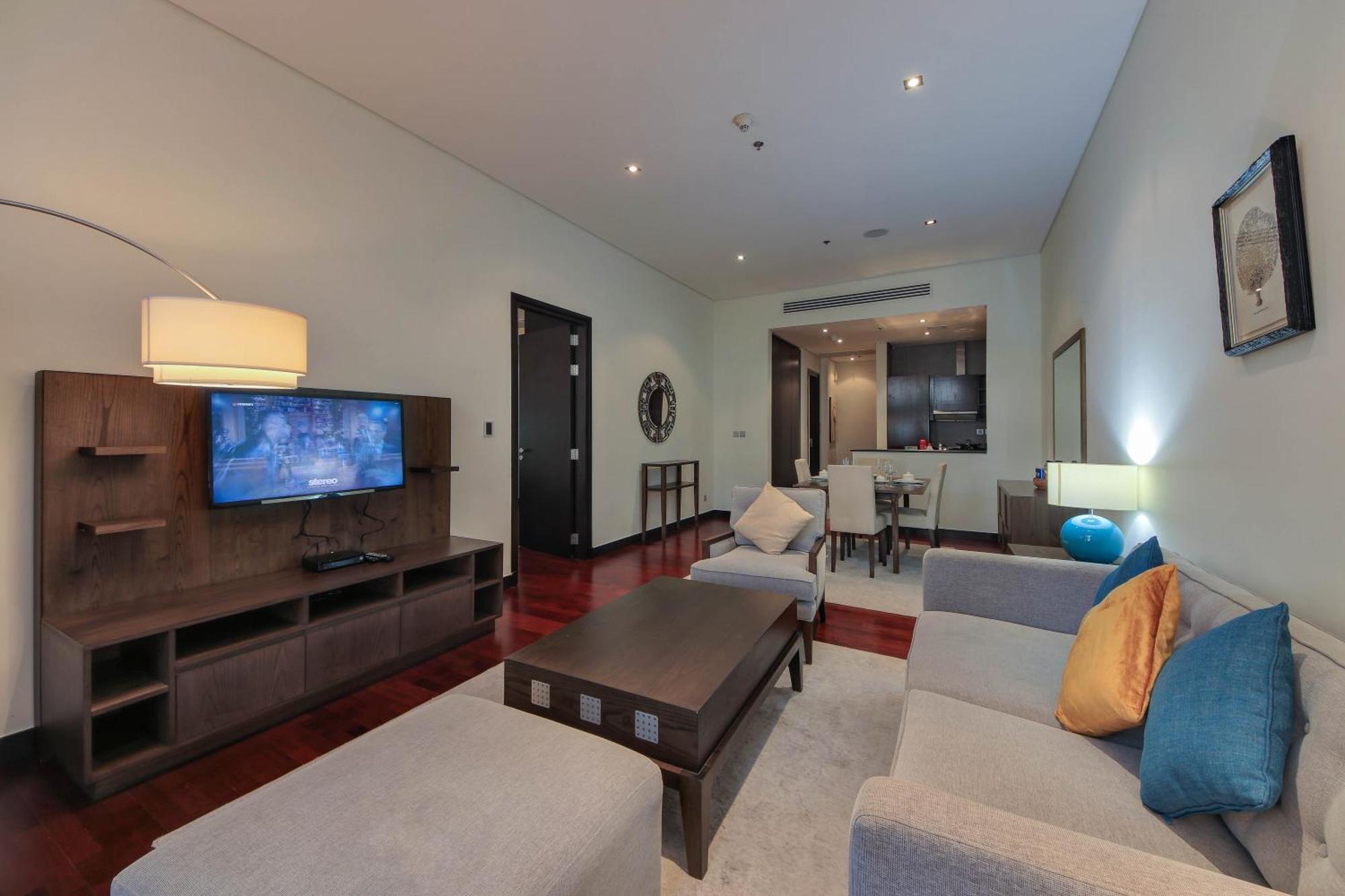 Luxe Getaways Royal Amwaj Palm Jumeirah Resort Apartment Holiday Home Dubai Rum bild