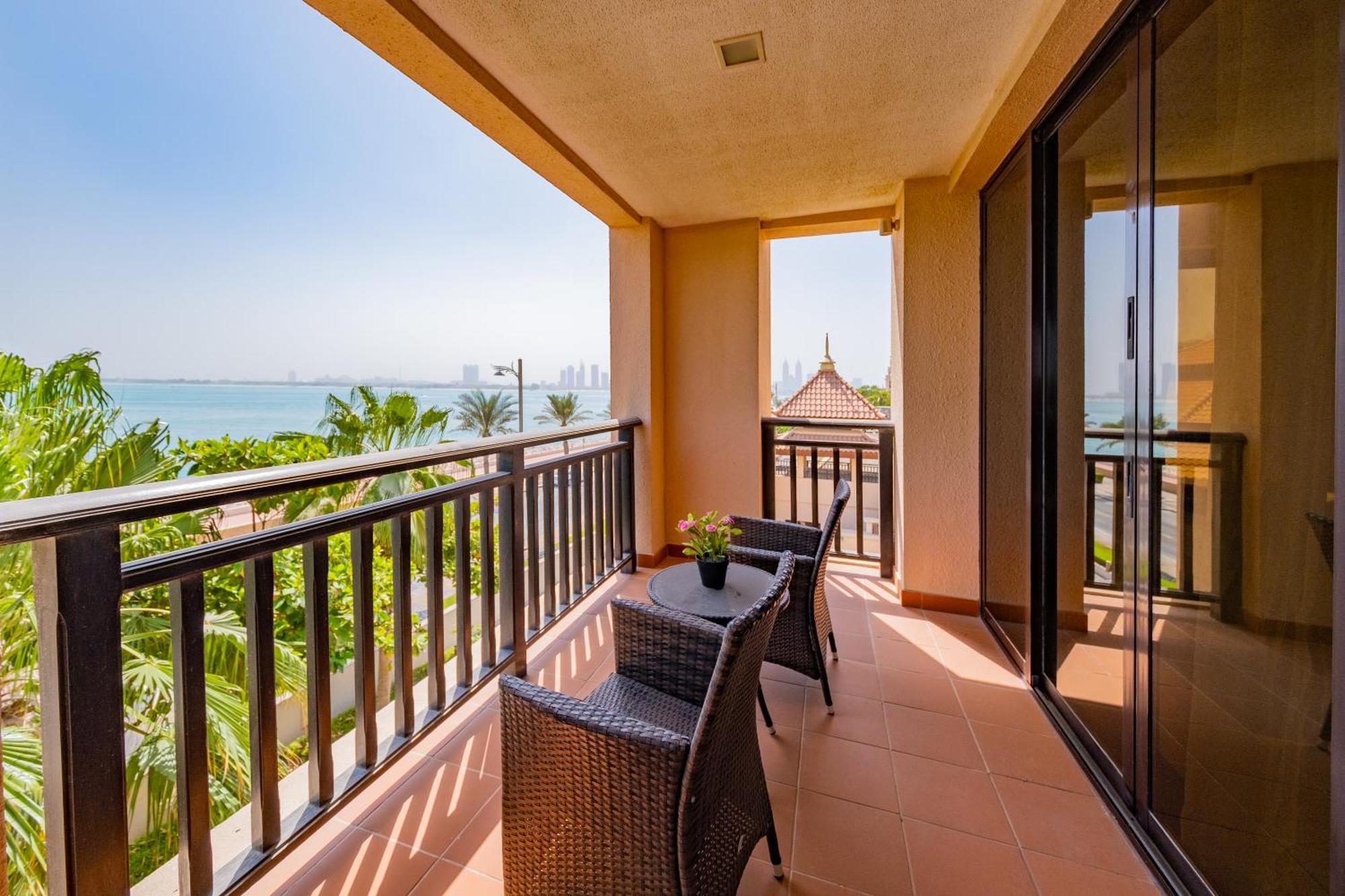 Luxe Getaways Royal Amwaj Palm Jumeirah Resort Apartment Holiday Home Dubai Exteriör bild