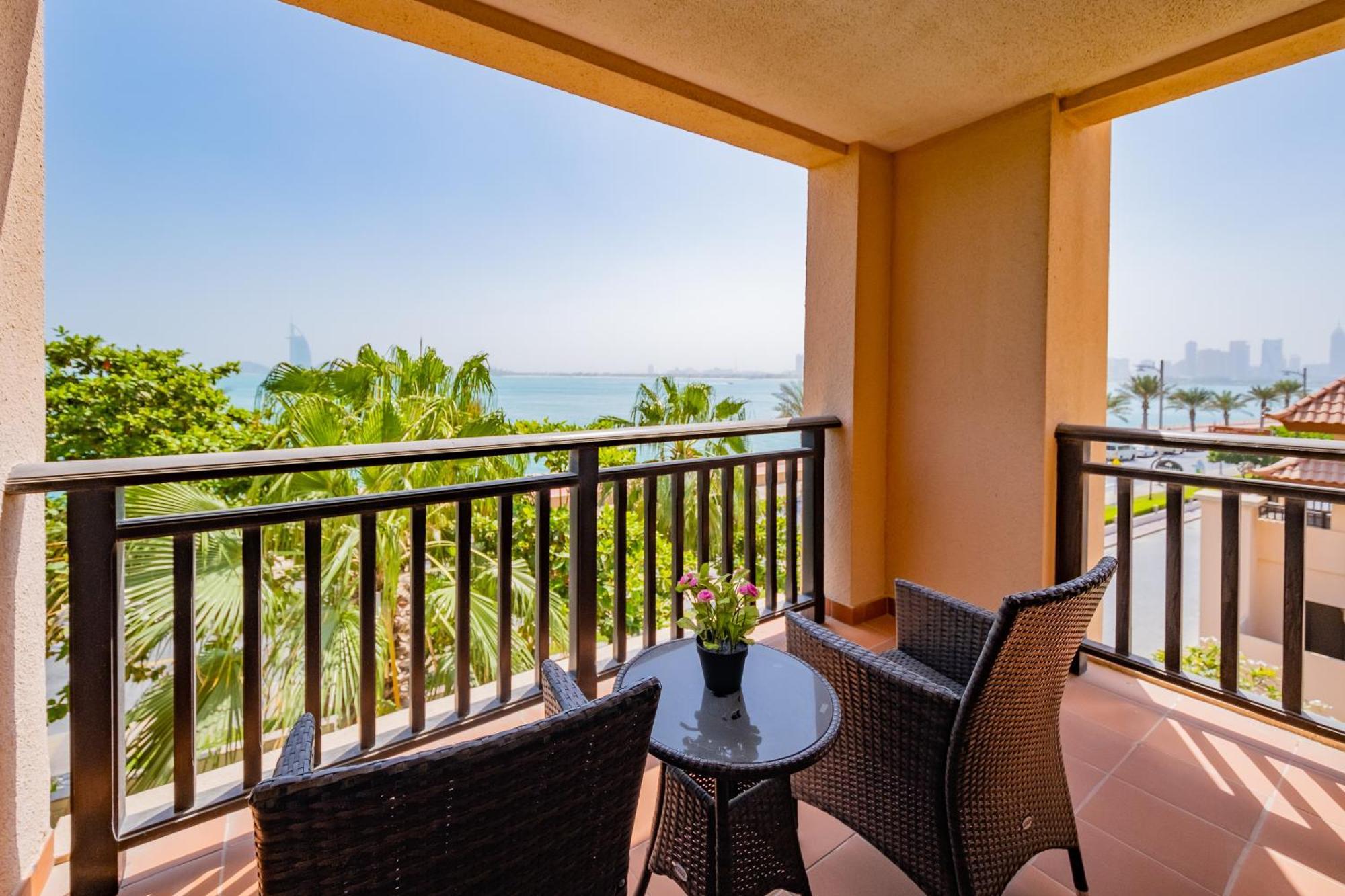 Luxe Getaways Royal Amwaj Palm Jumeirah Resort Apartment Holiday Home Dubai Exteriör bild